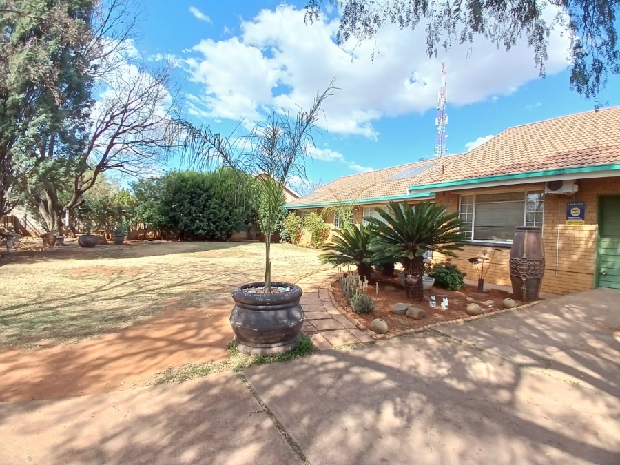 4 Bedroom Property for Sale in Vaalpark Free State